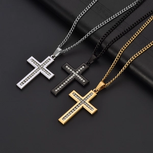 Collane con pendente a croce in acciaio inossidabile con zirconi in argento, oro e nero
