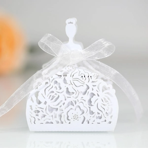 Laser Cut Hollow Out Bride Dress Shape Pearlescent Paper Candy Gift Boxes With Ribbon For Wedding Party Decoration