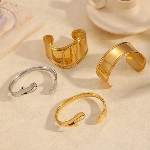 Bracciali aperti geometrici minimalisti in acciaio inossidabile oro 18 carati e argento