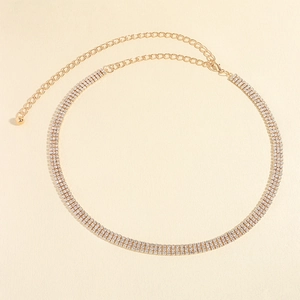 Chaîne de corps dorée multicouche en strass brillants avec fermoir mousqueton réglable