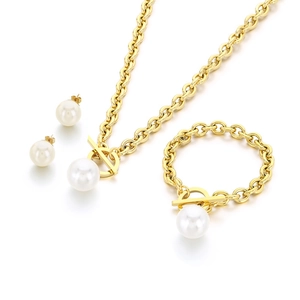Fashionable gold stainless steel jewelry set with white round pearls and link chain
