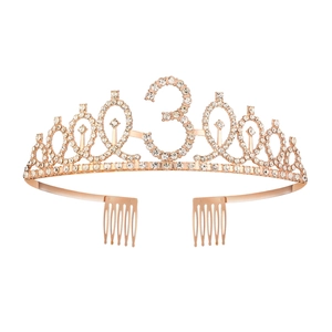 Corona in strass oro rosa con numero 3 e pettini integrati per la festa di compleanno