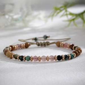 Bracciale intrecciato a mano con pietre naturali multicolori e distanziatori oro rosa