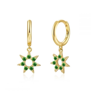 Close-up of S925 silver star earrings with green zircon and polished gold finish