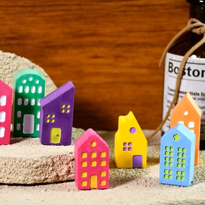 Miniature silicone house molds for Christmas micro-landscapes in vibrant colors