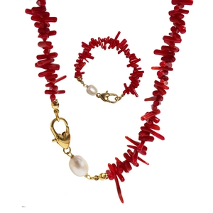 Red irregular coral necklace and bracelet set with white pearl and gold heart clasp