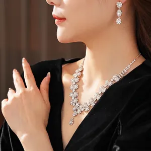 Luxury rhinestone sunflower pendant necklace and matching earring set for women