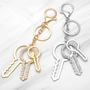 Sparkling Rhinestone Alloy Key Shape Keychain Pendant For Women Men Fashion Jewelry Bag Hanging Decor Gift