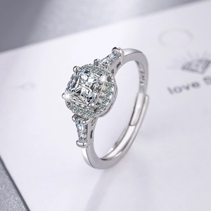 Luxurious Copper Plated White Gold Square Zirconia Halo Ring For Women Adjustable Geometric Fashion Engagement Jewelry Finger Ring