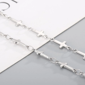 Handcrafted silver stainless steel cross link chain necklace with minimalist design