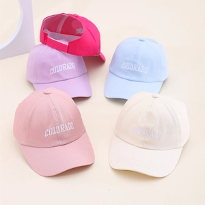 Lot de cinq casquettes de baseball pour enfants avec broderie Colorado en tons pastel