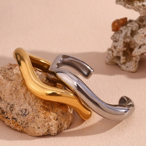 Minimalist Stainless Steel 18K Gold Plated Open Cuff Bracelet For Women Irregular Liquid Wave Design Fashion Jewelry