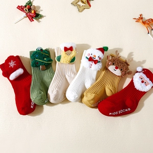 Chaussettes antidérapantes de Noël pour bébés avec poupées 3D, lot de 6 paires festives