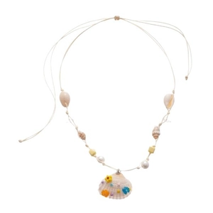 Bohemian seashell pearl necklace with colorful flower pendant for beach vacation style