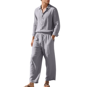 Ensemble en lin gris moyen pour homme avec chemise respirante et pantalon à cordon