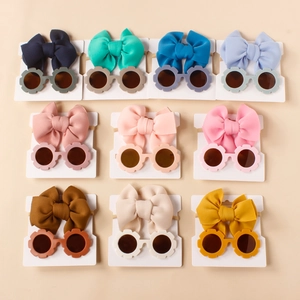 Set occhiali da sole a fiori e fasce con fiocco per bambini in dieci colori diversi