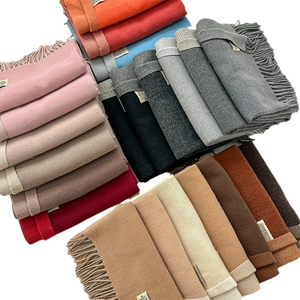 Thick solid color cashmere shawl with fringes in various colors for autumn and winter