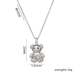 Minimalistische silberne Bären-Halskette mit Herz-Edelstein an einer O-Kette