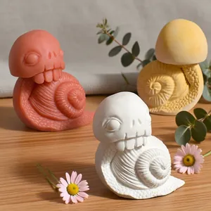 Stampi in silicone lumaca teschio in rosa, bianco e giallo per decori Halloween