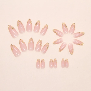 Faux ongles amande longs avec motifs marguerites jaunes sur base rose gelée