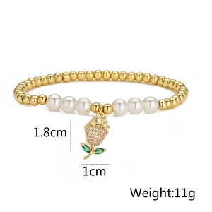 Detail of 18K gold-plated beaded bracelet with tulip pendant and size dimensions