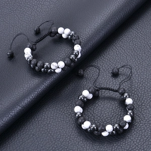 8mm Lavastein und weißer Türkis zweilagiges geflochtenes Armband auf schwarzem Leder