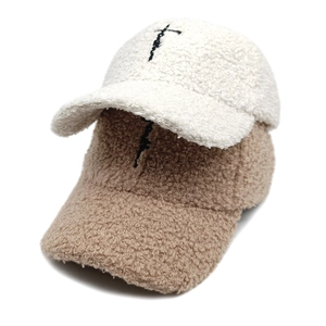 Casquettes de baseball en polaire avec broderie croix en blanc et kaki