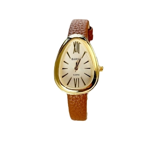 Retro snake-head teardrop quartz watch with gold case and brown leather strap