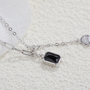 S925 sterling silver necklace featuring black spinel pendant and paperclip chain