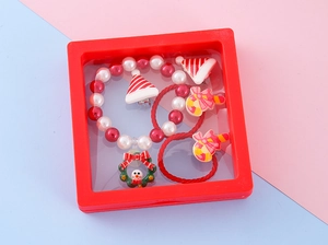 Kids Christmas gift set with beaded bracelets and elk hair clips in a 3D display box