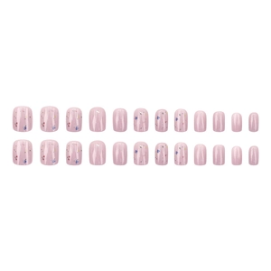 Unghie finte corte squadrate rosa nude con accenti floreali glitterati colorati