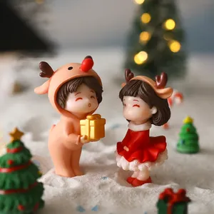 Cartoon Christmas couple figurines set for DIY micro landscape desktop decoration
