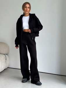Ensemble sweat à capuche zippé noir pour femme avec pantalon large et crop top blanc