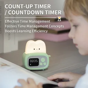 Digitaler Timer in Toaster-Form und wiederaufladbares Nachtlicht für Kindertische