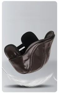 Close-up of brown PU leather winter cap featuring heat storage lining and 3D拼接 design