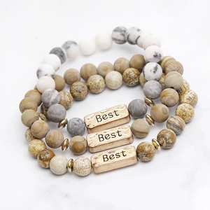Driedelige yoga energie armbanden set met natuursteen kralen en Best gegraveerd