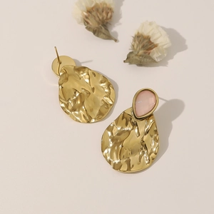 French vintage gold hammer textured earrings with teardrop pink quartz stone inlay