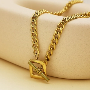 18k gold plated stainless steel Cuban chain necklace with minimalist toggle clasp design