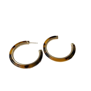 Brown tortoiseshell resin C-shaped hoop earrings with gold metal base for women