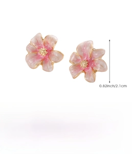 Details zu den rosa Blumenohrringen mit Größenangaben und Zinklegierungsmaterial