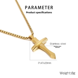 Dimensions détaillées du pendentif croix en acier inoxydable doré avec texture brossée