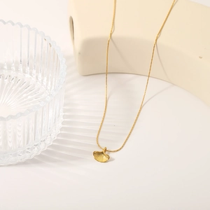 Minimalist 18k gold plated stainless steel ginkgo leaf pendant necklace for women