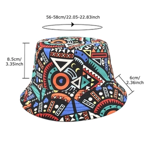 Reversible bucket hat with geometric patterns and size dimensions 56-58cm for sun protection