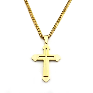 Collier à pendentif croix dorée multicouche avec chaîne gourmette en acier inoxydable