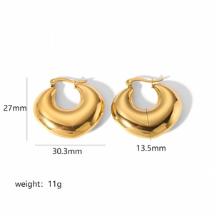 French retro 18K gold stainless steel heart hoop earrings with product dimensions