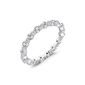 S925 sterling silver eternity ring featuring irregular pavé diamonds on a white background
