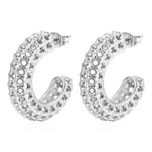 Boucles d'oreilles créoles C évidées en acier inoxydable argenté et placage 18K poli