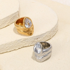 Bague En Acier Inoxydable Zircon Goutte Eau Plaqué Or 18K Texture Lave Irrégulière Martelé Large Anneau Pour Femmes
