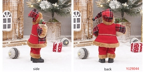 Vues latérale et arrière du Père Noël debout 30cm avec tenue en peluche rouge et carreaux