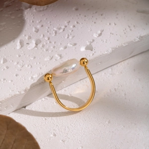 Elegant U-shaped 18K gold-plated stainless steel ring with a natural baroque pearl